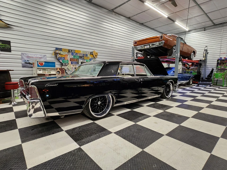 1964 Lincoln Continental 4th Gen - Image 10 of 14
