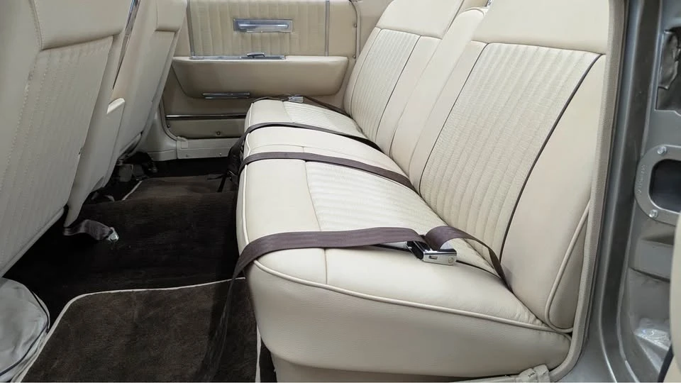 1964 Lincoln Continental 4th Gen - Image 10 of 15