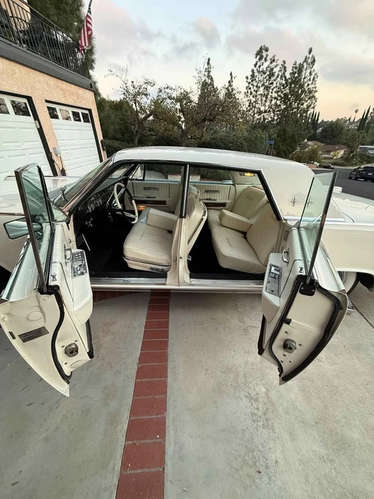 1964 Lincoln Continental 4th Gen - Image 7 of 11