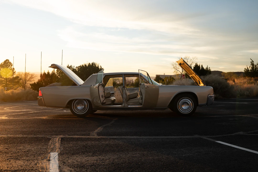 1964 Lincoln Continental 4th Gen - Image 19 of 31