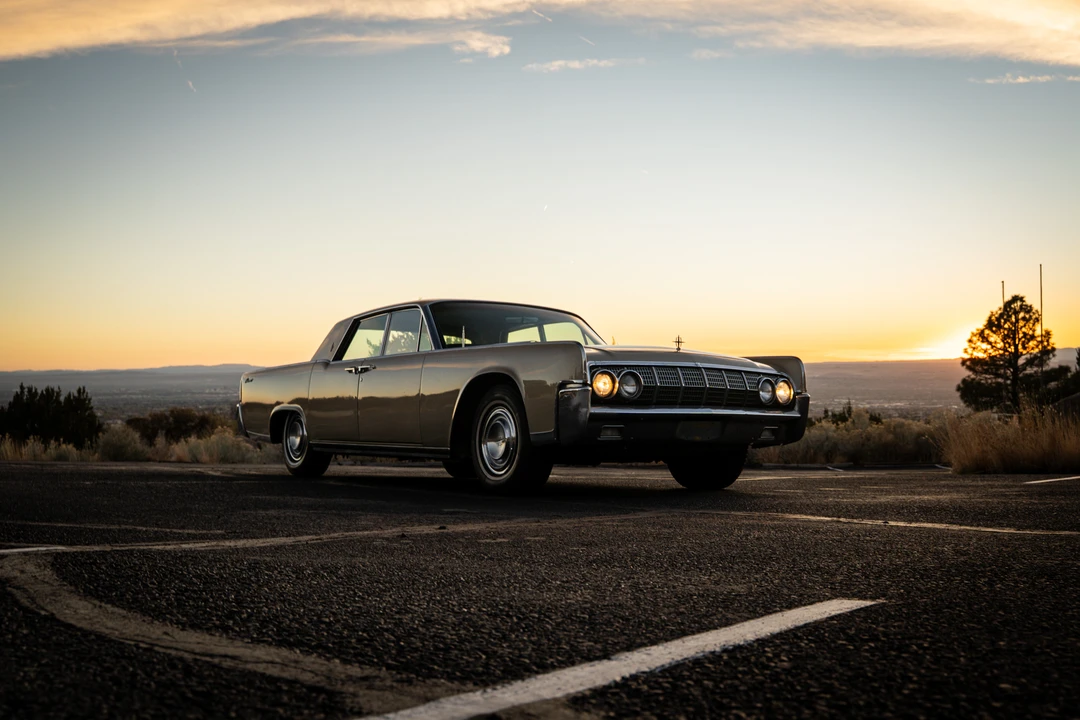 1964 Lincoln Continental 4th Gen - Image 11 of 31