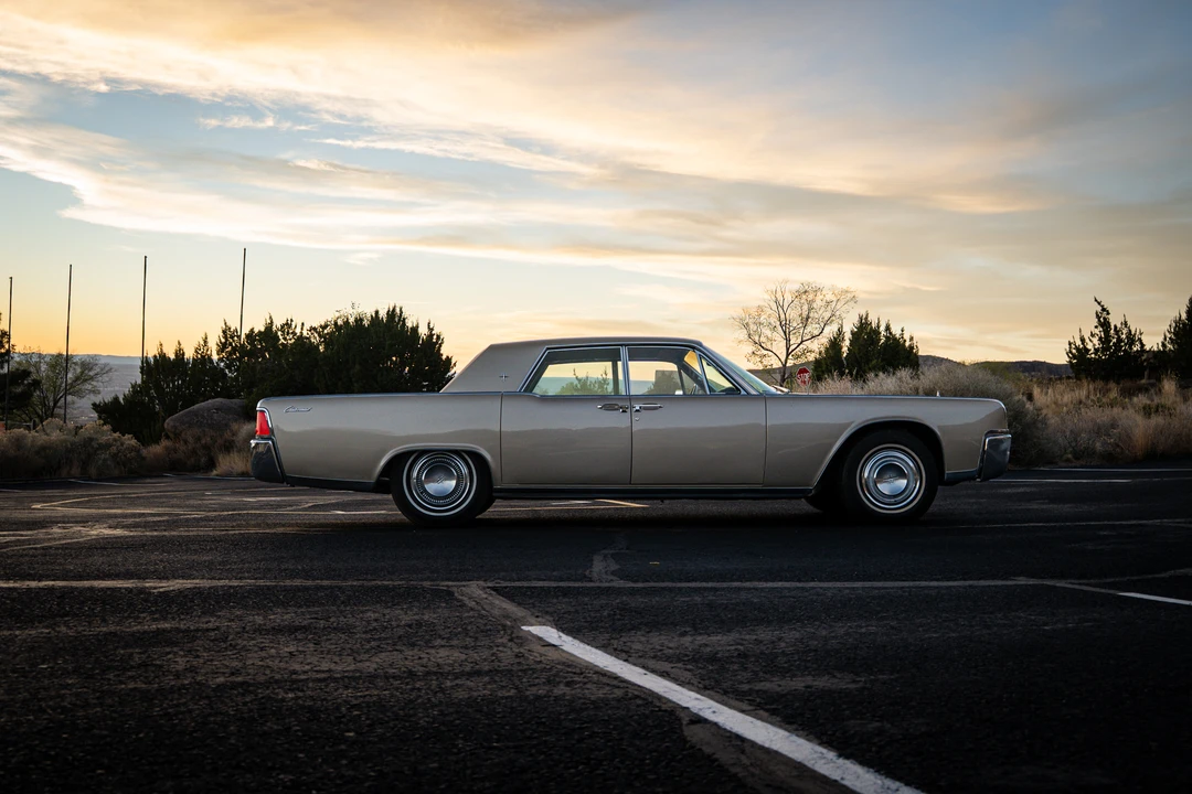 1964 Lincoln Continental 4th Gen - Image 10 of 31
