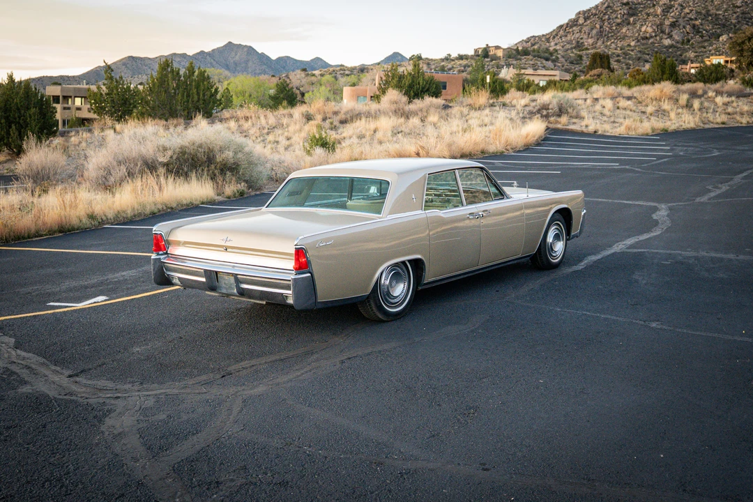 1964 Lincoln Continental 4th Gen - Image 9 of 31