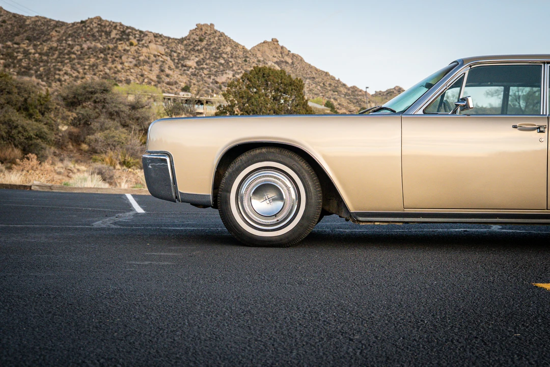 1964 Lincoln Continental 4th Gen - Image 20 of 31