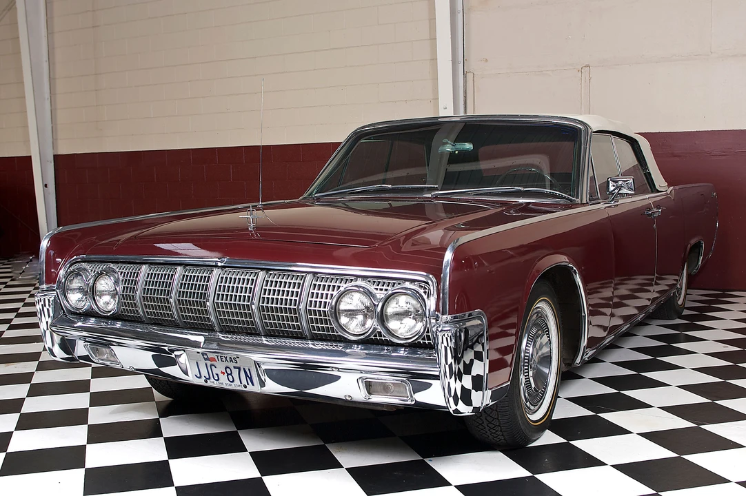 1964 Lincoln Continental 4th Gen - Image 3 of 4