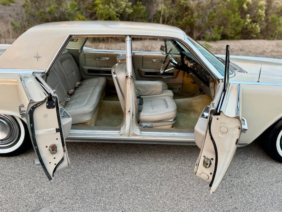 1964 Lincoln Continental 4th Gen - Image 12 of 19