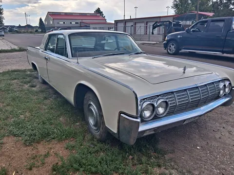 1964 Lincoln Continental 4-Door Suicide Hard Top Sedan