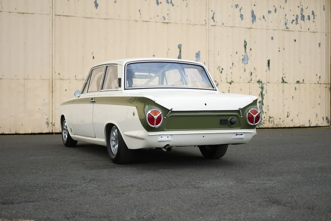 1965 Ford Cortina - Image 9 of 30