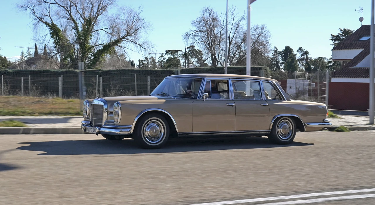 1964 Mercedes-Benz 600 Pullman - Image 31 of 31