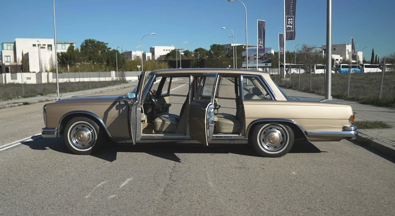 1964 Mercedes-Benz 600 Pullman - Image 30 of 31
