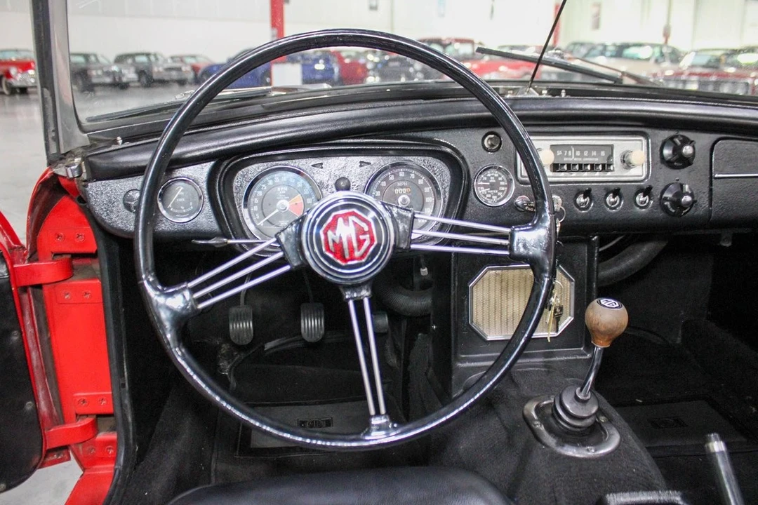 1964 MG MGB Roadster - Image 11 of 12