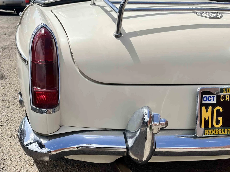 1964 MG MGB Roadster - Image 13 of 31