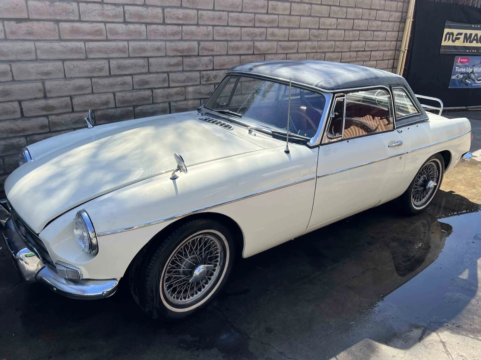 1964 MG MGB Roadster - Image 2 of 31