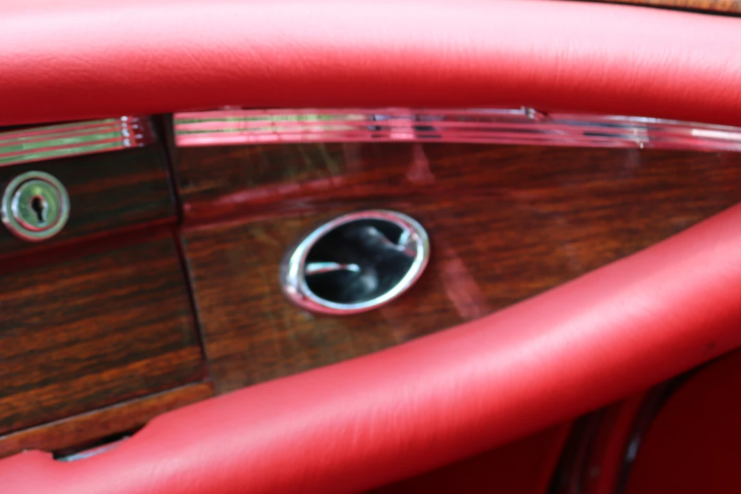 1964 Mercedes-Benz W111 Cabriolet - Image 29 of 31