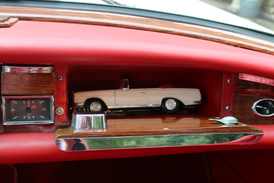 1964 Mercedes-Benz W111 Cabriolet - Image 31 of 31
