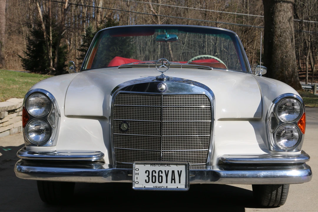 1964 Mercedes-Benz W111 Cabriolet - Image 4 of 31