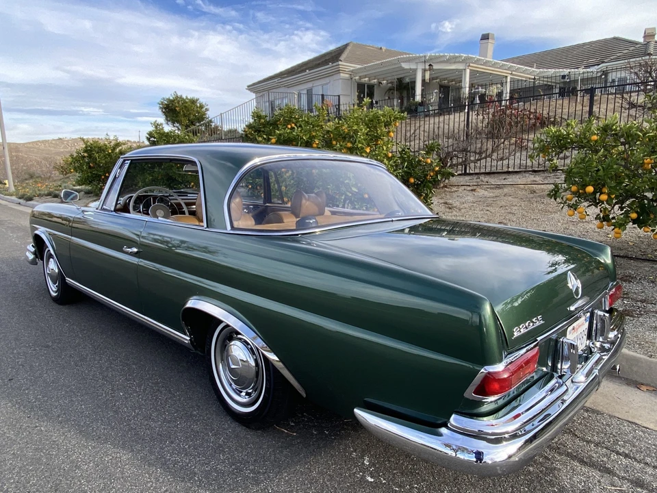1964 Mercedes-Benz W111 Coupe - Image 26 of 31