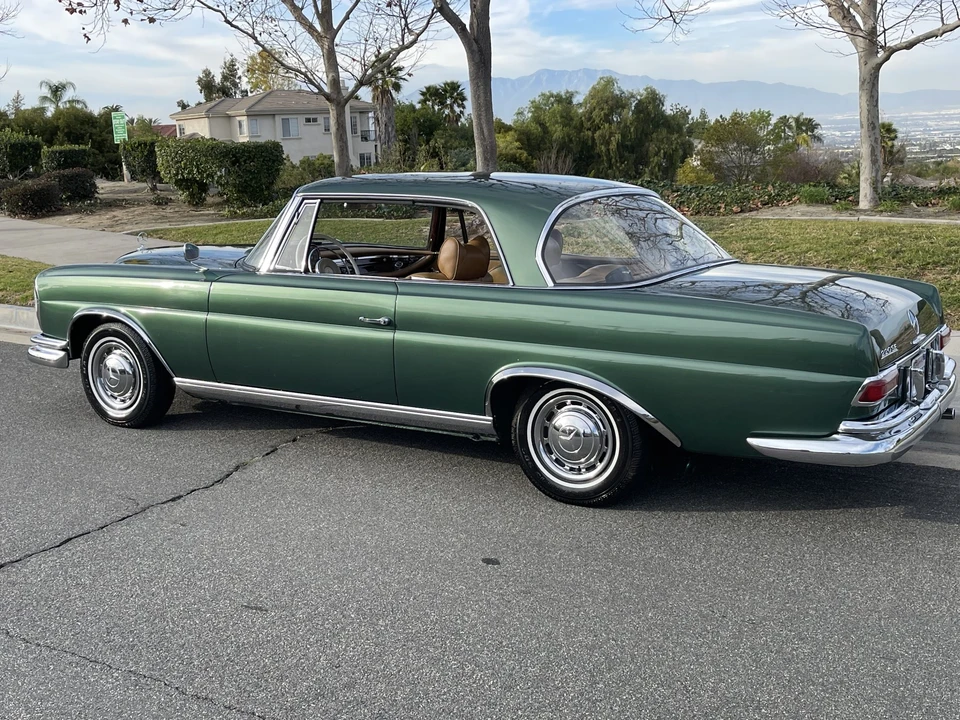 1964 Mercedes-Benz W111 Coupe - Image 27 of 31