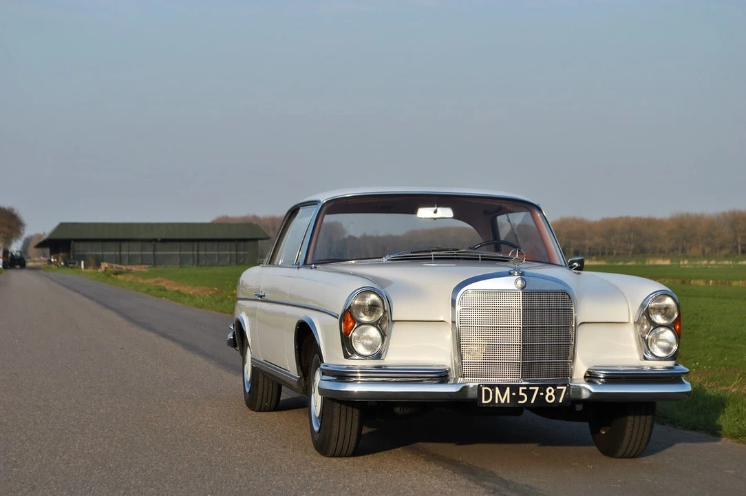 1964 Mercedes-Benz W112 - Image 30 of 30