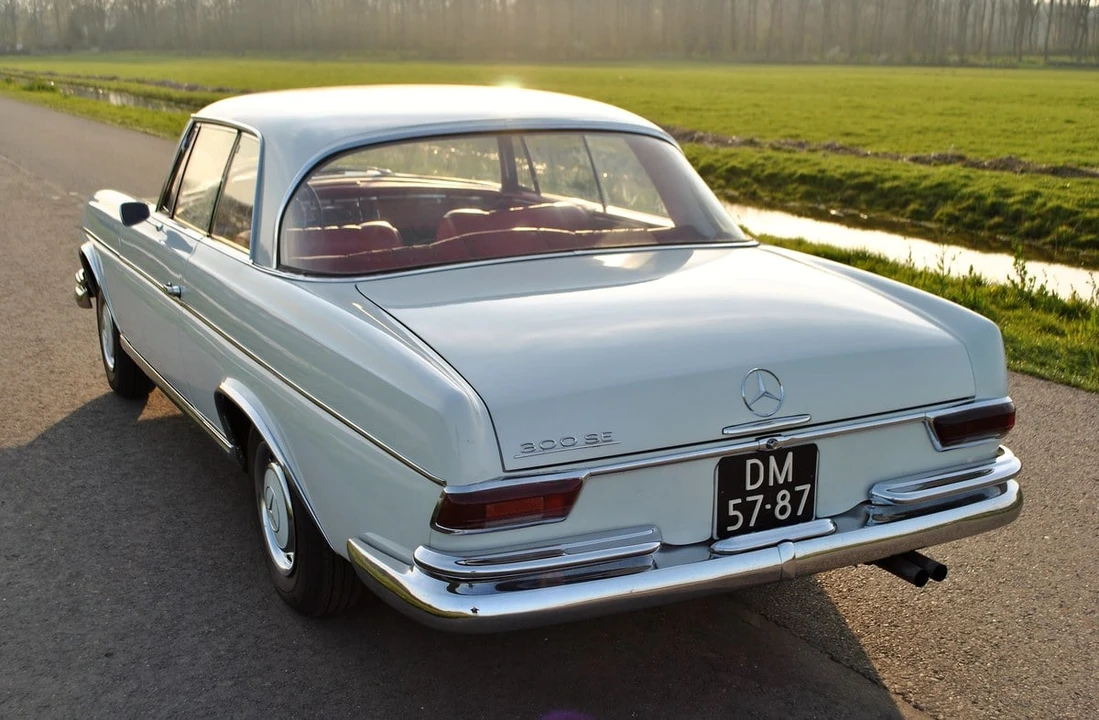 1964 Mercedes-Benz W112 - Image 23 of 30