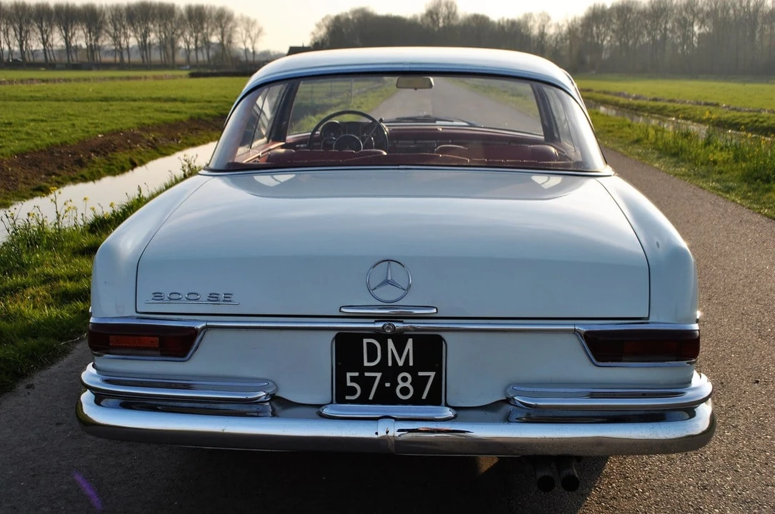 1964 Mercedes-Benz W112 - Image 22 of 30