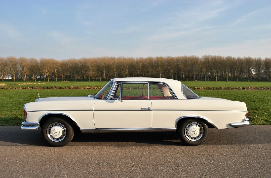 1964 Mercedes-Benz W112 - Image 16 of 30