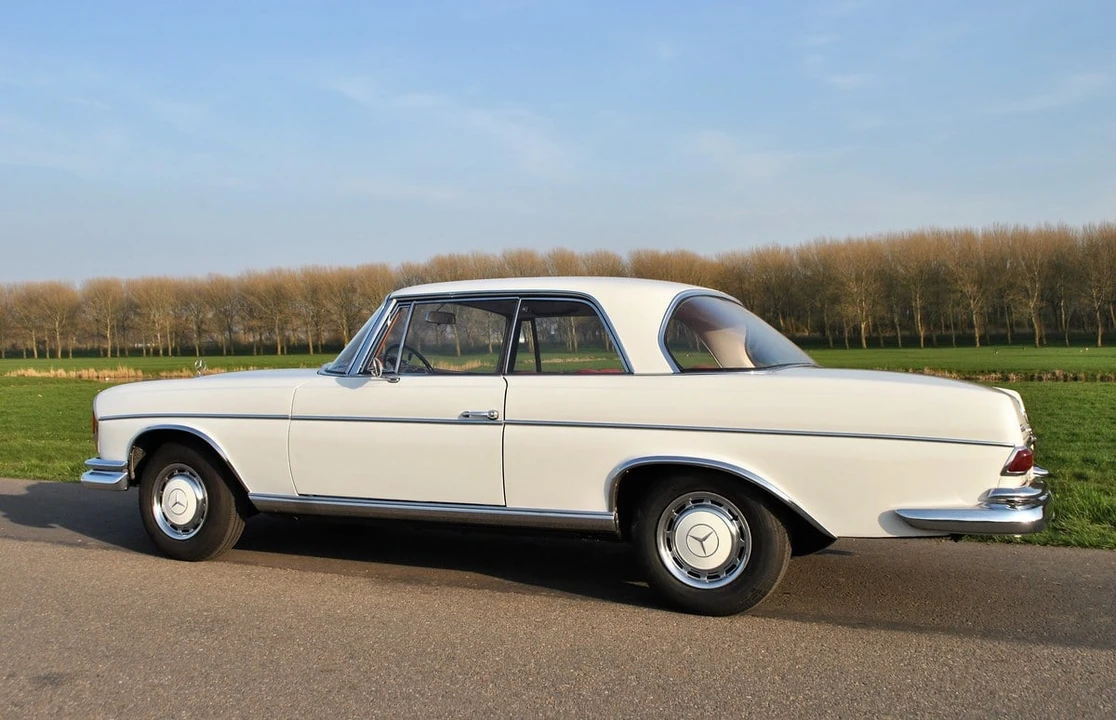 1964 Mercedes-Benz W112 - Image 9 of 30