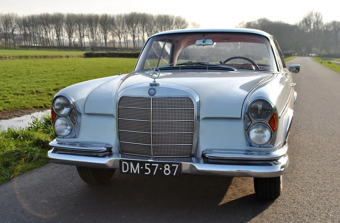 1964 Mercedes-Benz W112 - Image 12 of 30