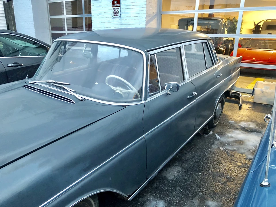1964 Mercedes-Benz W112 - Image 8 of 31