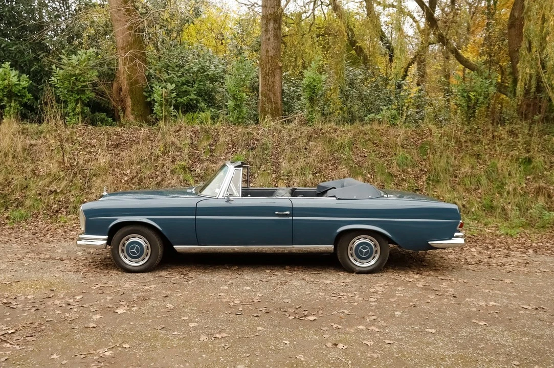 1964 Mercedes-Benz W111 Cabriolet - Image 3 of 30