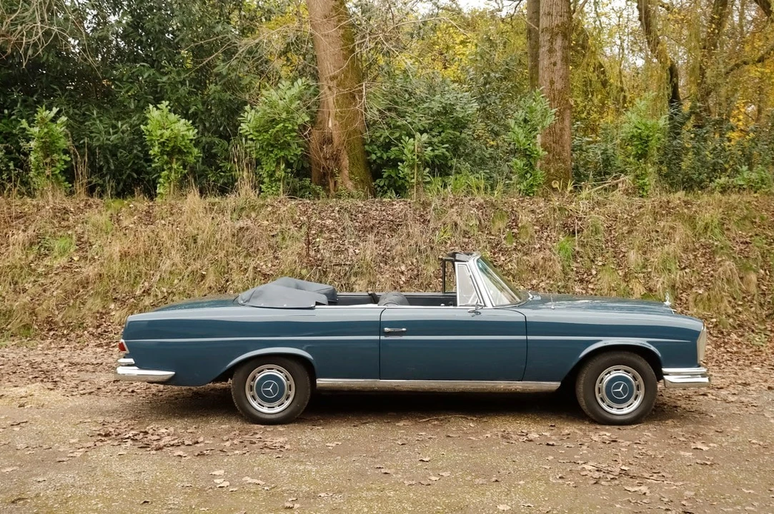 1964 Mercedes-Benz W111 Cabriolet - Image 17 of 30