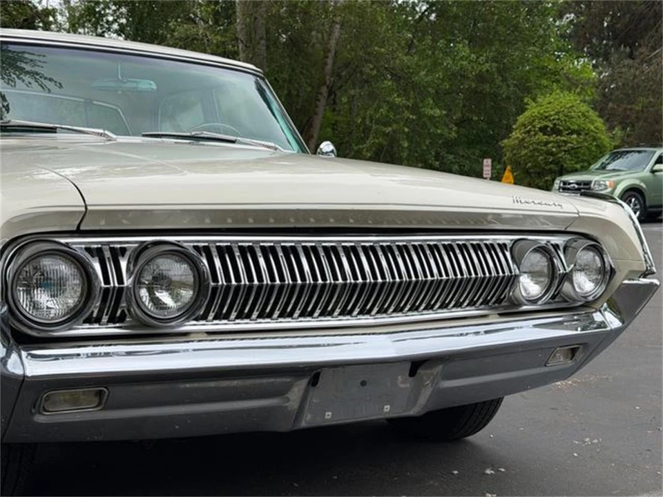 1964 Mercury Montclair - Image 10 of 31
