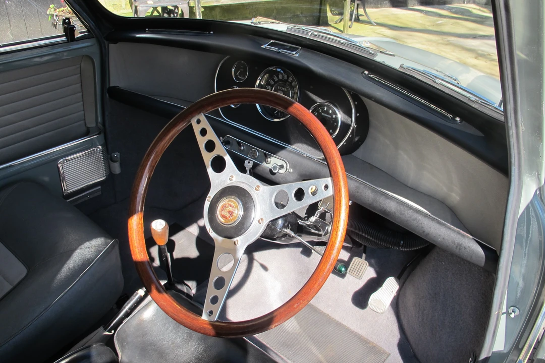 1964 Morris - Image 24 of 31
