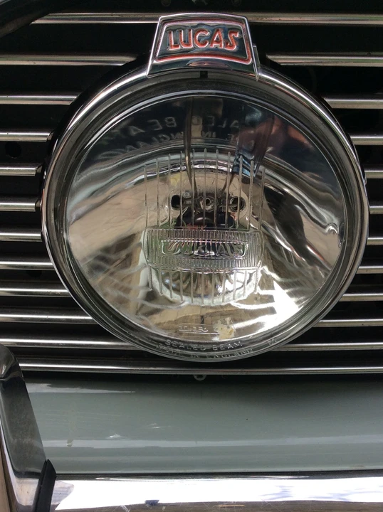 1964 Morris - Image 4 of 31
