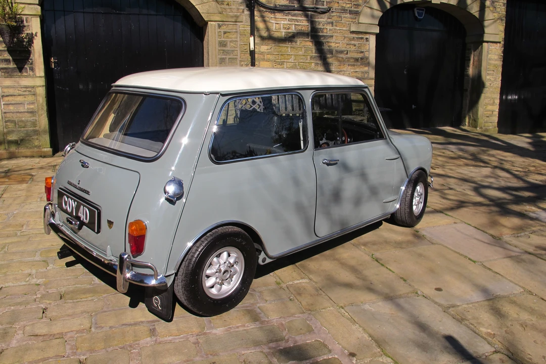 1964 Morris - Image 27 of 31