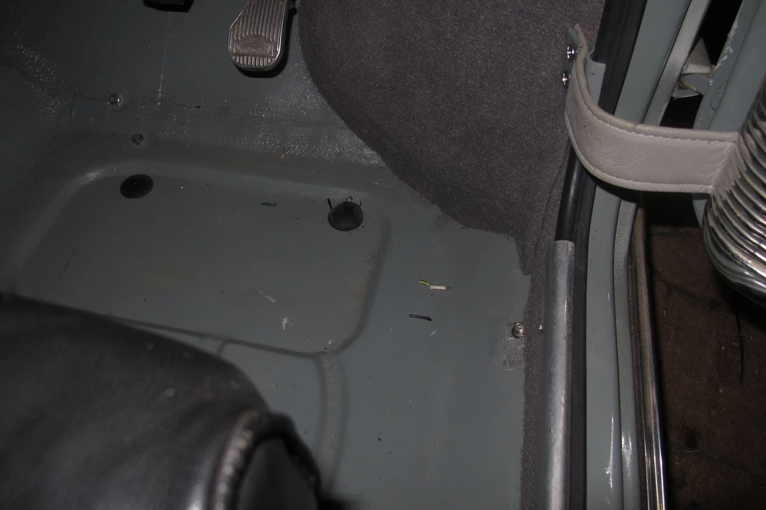 1964 Morris - Image 2 of 31