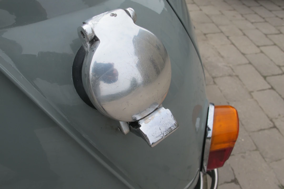 1964 Morris - Image 15 of 31