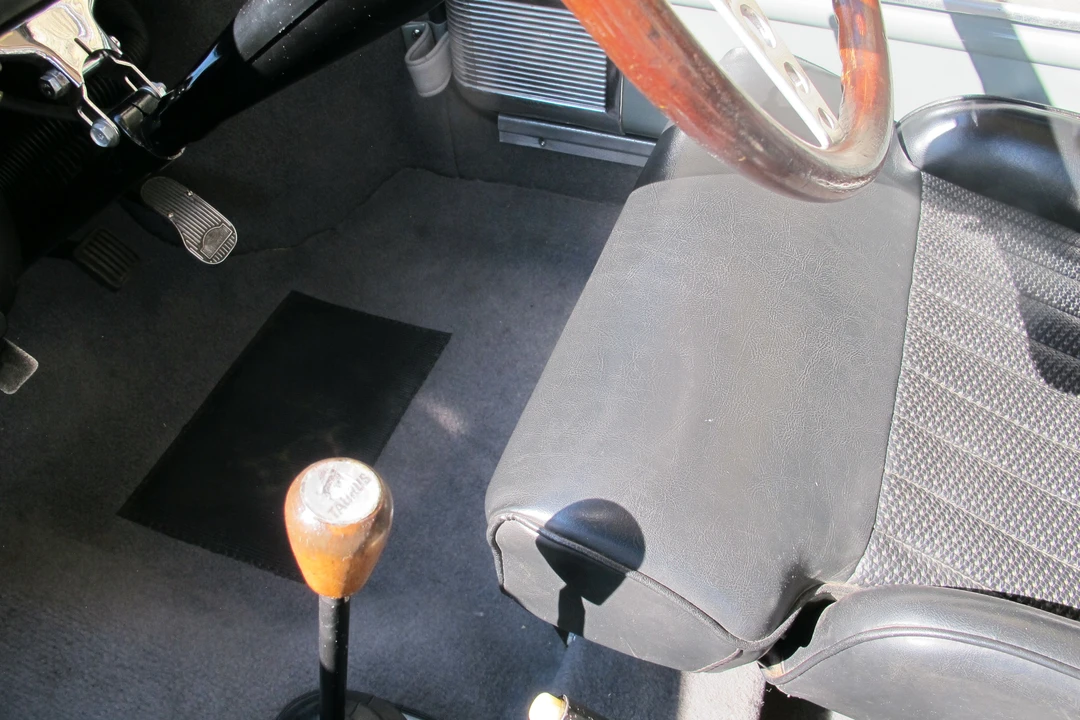 1964 Morris - Image 18 of 31