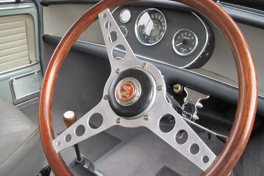 1964 Morris - Image 7 of 31