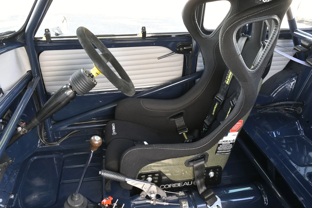 1964 Morris - Image 16 of 31