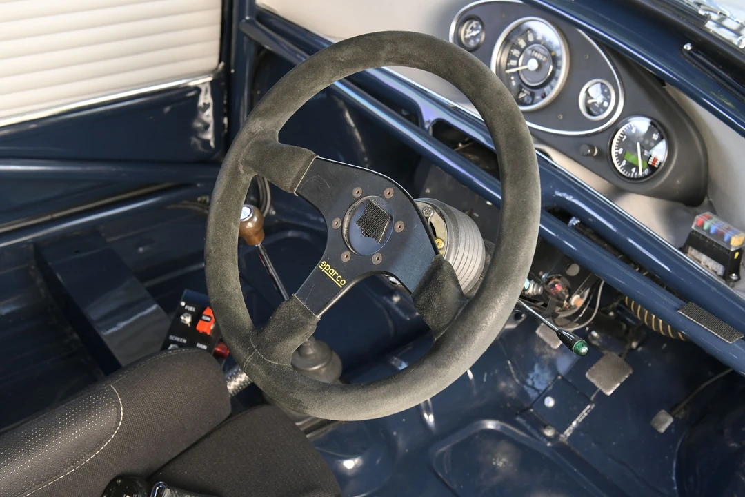 1964 Morris - Image 11 of 31