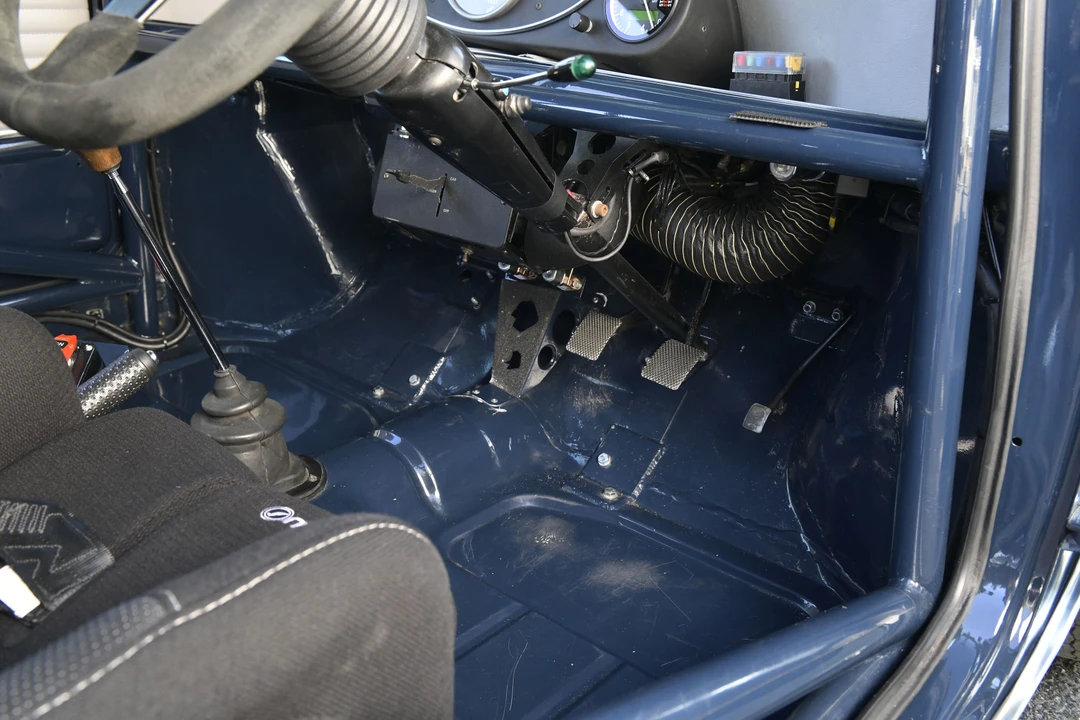 1964 Morris - Image 8 of 31
