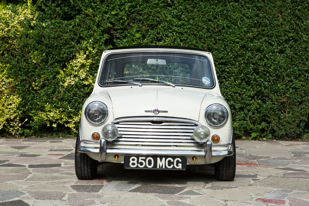 1964 Morris - Image 29 of 31