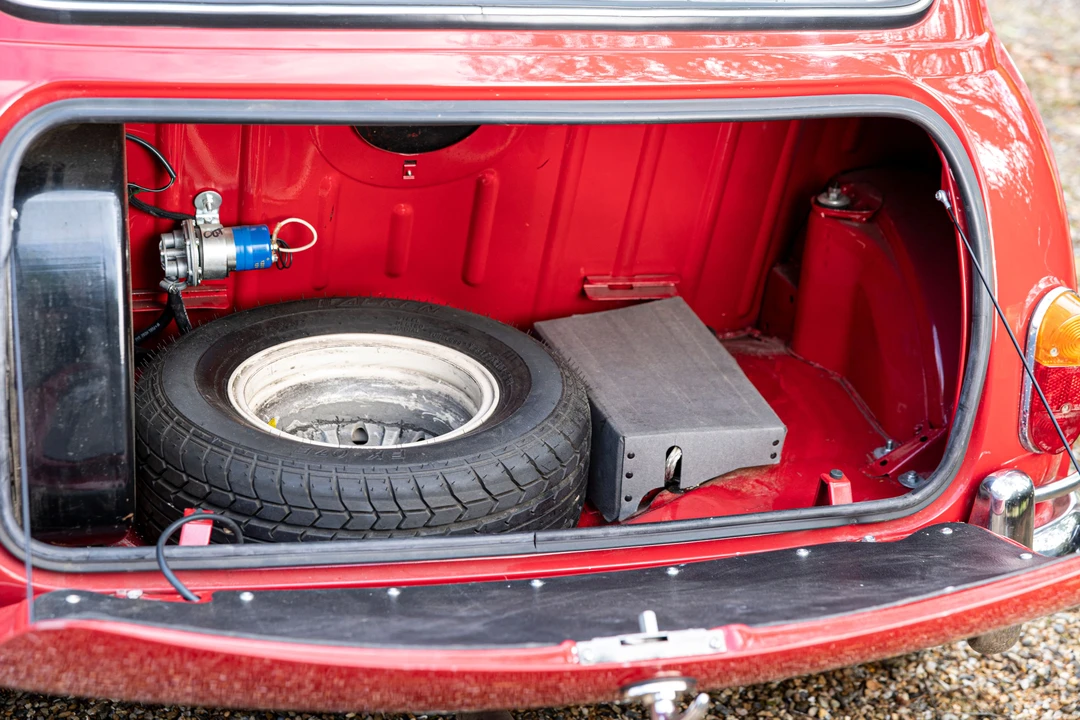 1964 Morris - Image 11 of 21