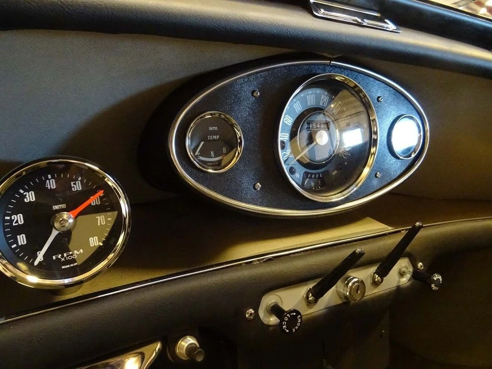 1964 Morris - Image 13 of 23