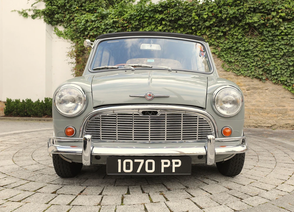 1964 Morris - Image 16 of 31