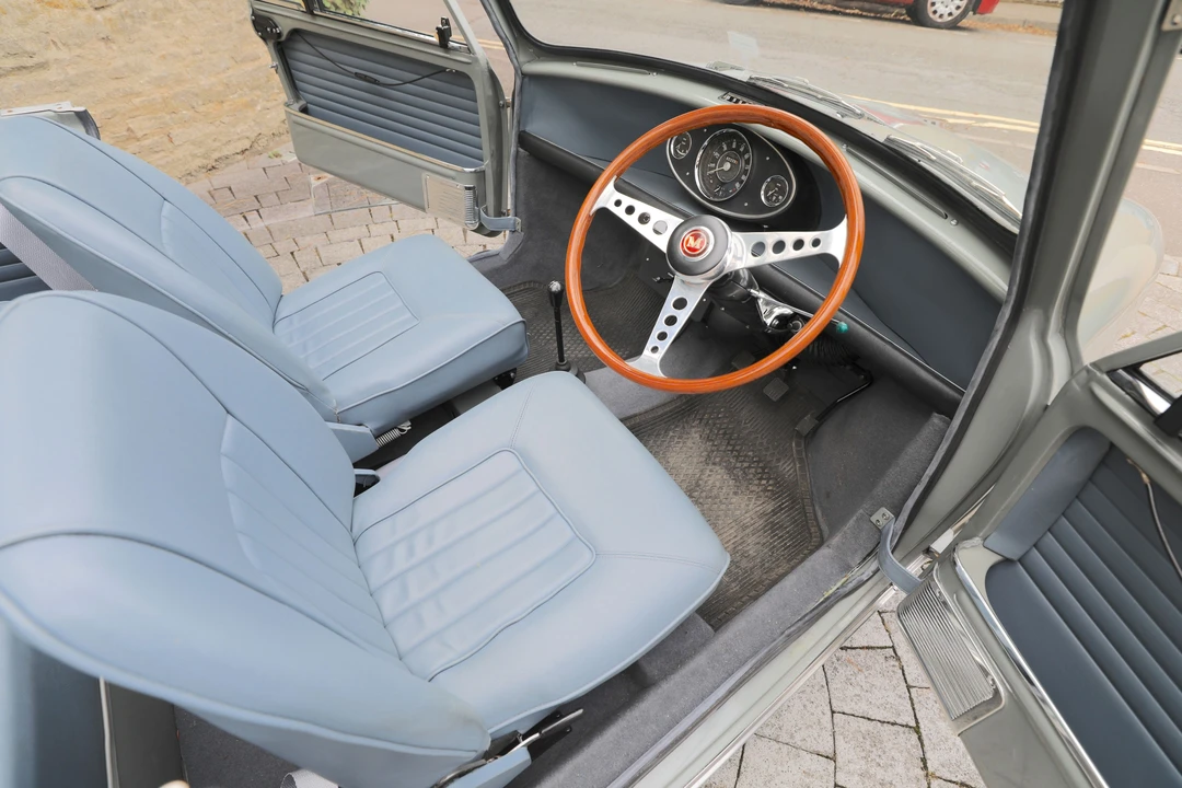 1964 Morris - Image 13 of 31