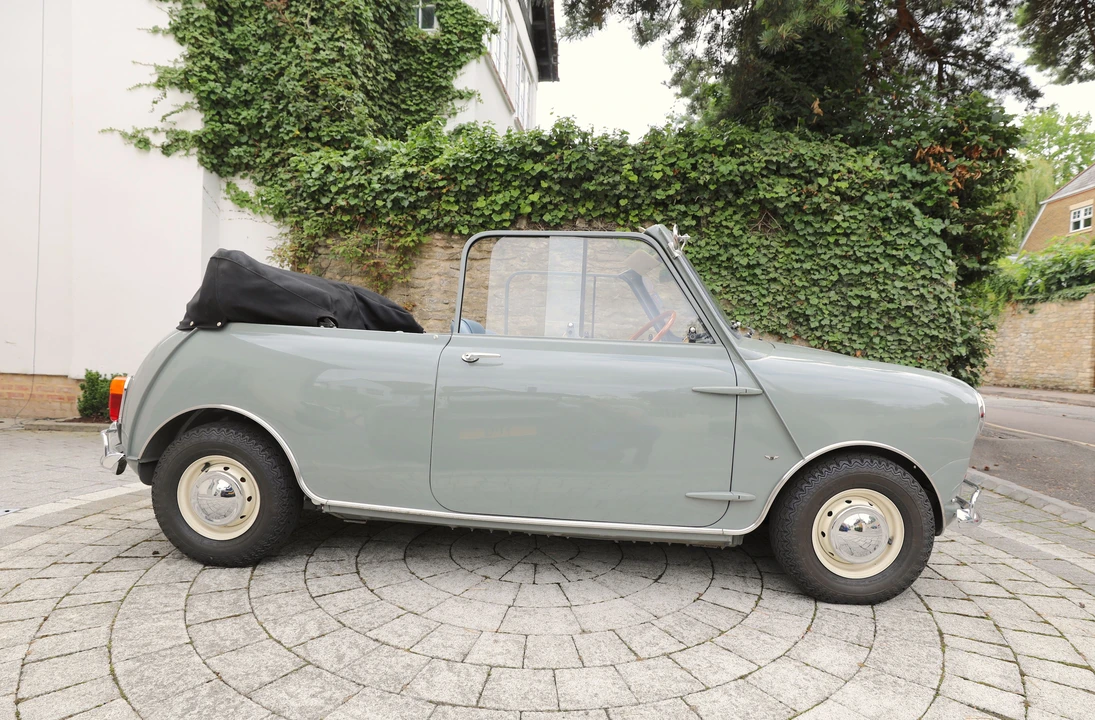 1964 Morris - Image 28 of 31