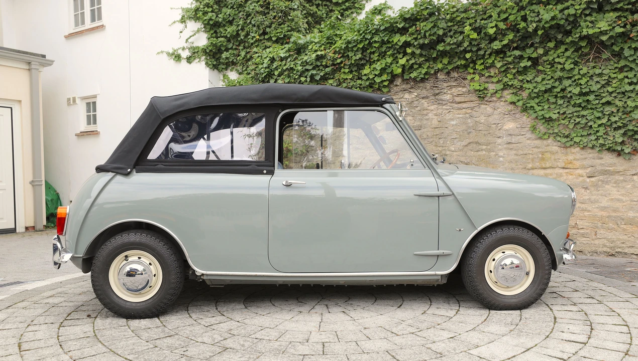 1964 Morris - Image 7 of 31