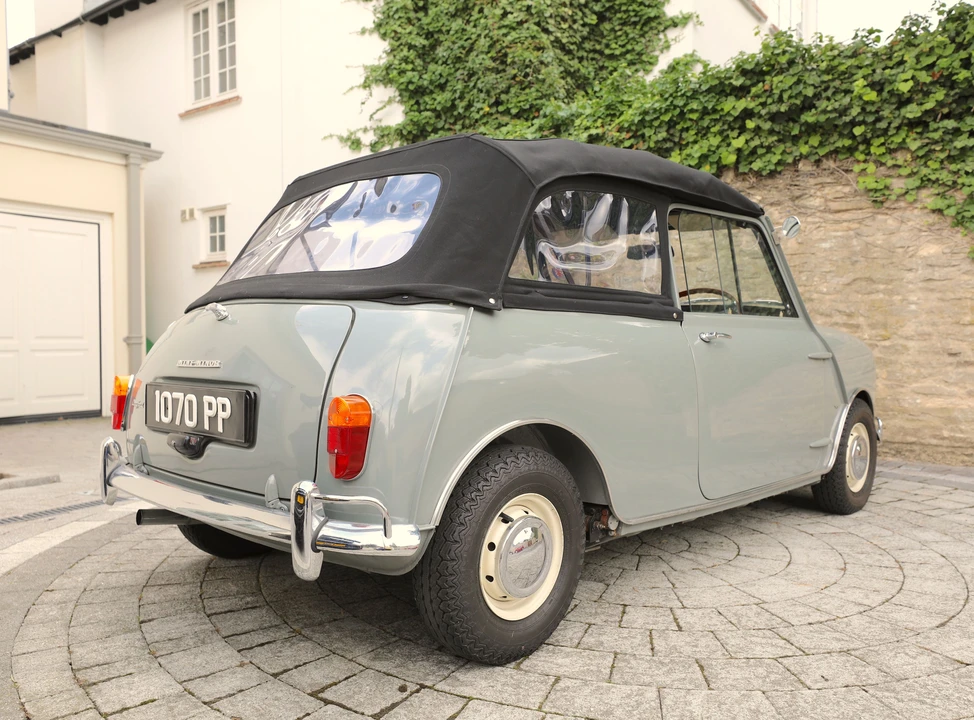 1964 Morris - Image 25 of 31